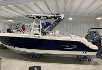 2022 Robalo R242 Biscayne Blue  Boat